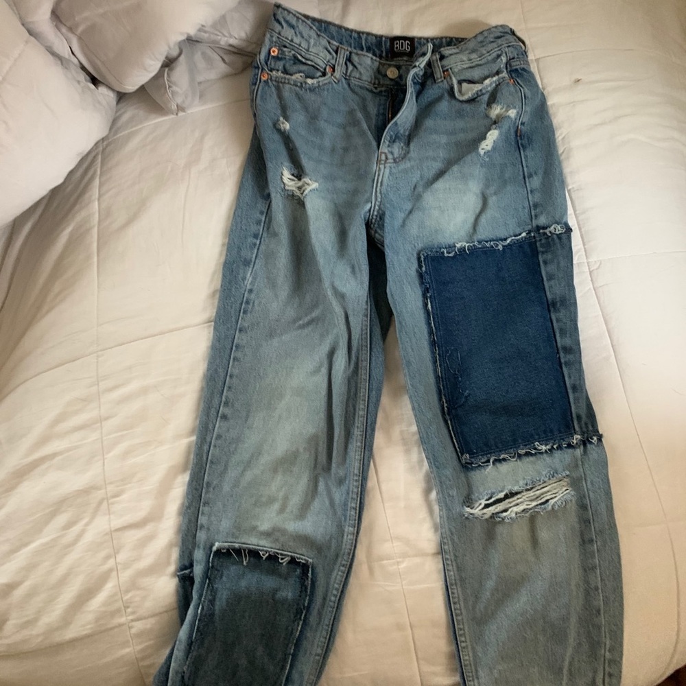 BDG PATCH HIGHWAISTED SLIM JEANS